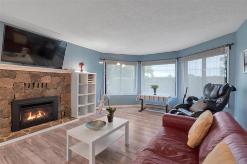 4249 Quadra St, Saanich, BC 