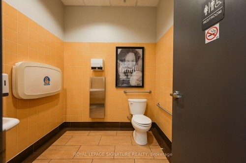 D3-2501 Prince Michael Drive, Oakville, ON 