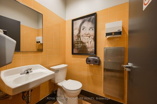 D3-2501 Prince Michael Drive, Oakville, ON 