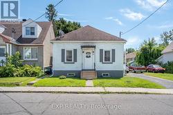 228 CARILLON STREET  Ottawa, ON K1L 5X8
