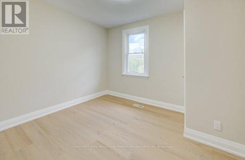 492 Ephraim Street, Kitchener, ON - Indoor Photo Showing Other Room