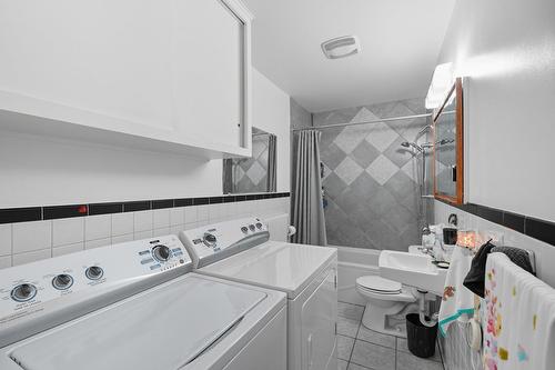 Salle de bains - 101 Rue Des Oliviers, Gatineau (Hull), QC - Indoor Photo Showing Laundry Room