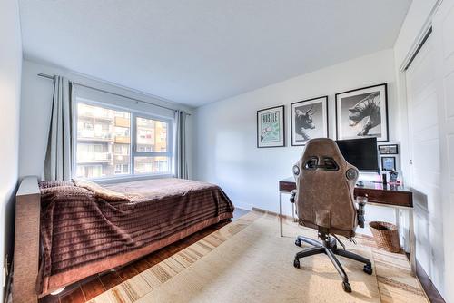 Chambre à coucher - 206-603 Rue Robert-Élie, Laval (Laval-Des-Rapides), QC - Indoor Photo Showing Bedroom