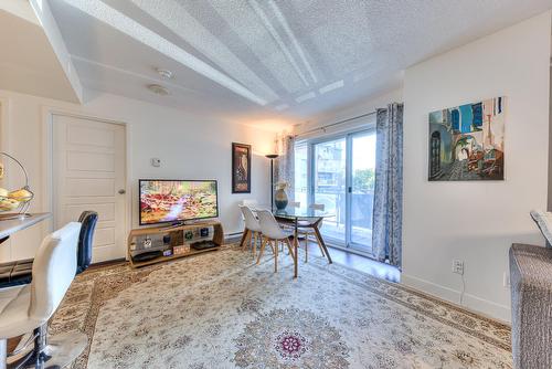 Salle à manger - 206-603 Rue Robert-Élie, Laval (Laval-Des-Rapides), QC - Indoor