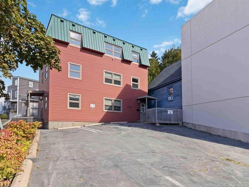 6189 Lady Hammond Road, Halifax, NS 