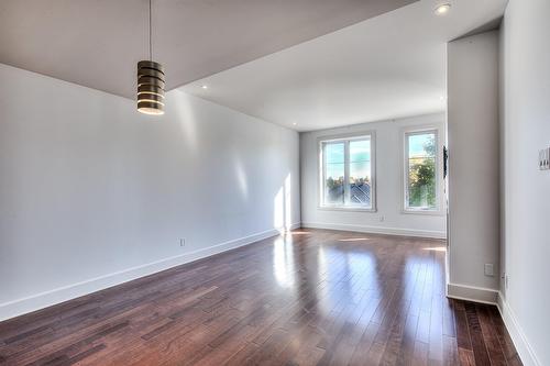 Living room - 301-1335 Rue Graveline, Laval (Sainte-Dorothée), QC - Indoor Photo Showing Other Room