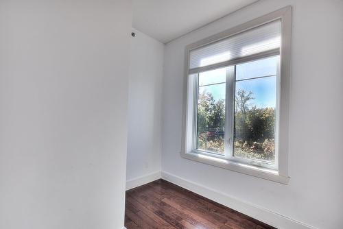 Office - 301-1335 Rue Graveline, Laval (Sainte-Dorothée), QC - Indoor Photo Showing Other Room