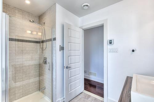 Bathroom - 301-1335 Rue Graveline, Laval (Sainte-Dorothée), QC - Indoor Photo Showing Bathroom