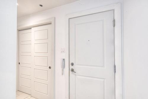 Hall - 301-1335 Rue Graveline, Laval (Sainte-Dorothée), QC - Indoor Photo Showing Other Room