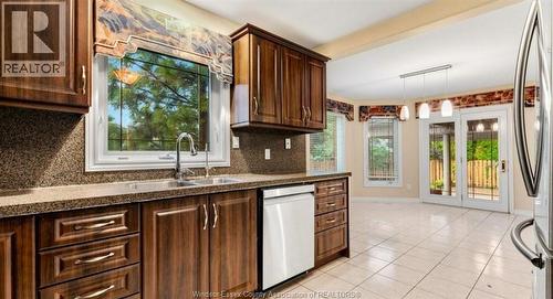 443 Leffler, Lakeshore, ON - Indoor Photo Showing Kitchen With Double Sink