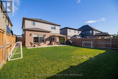 6 Myrtle Street N, Pelham (Fonthill), ON - Outdoor With Backyard