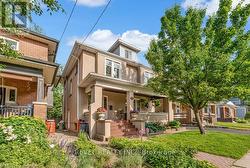 37 BURRIS STREET  Hamilton, ON L8M 2J1