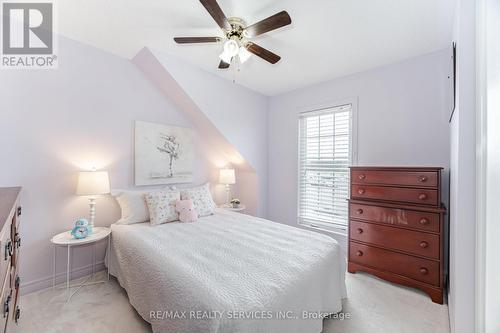 22 Mcdevitt Lane, Caledon, ON - Indoor Photo Showing Bedroom