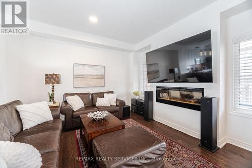 22 Mcdevitt Lane, Caledon, ON - Indoor Photo Showing Living Room With Fireplace