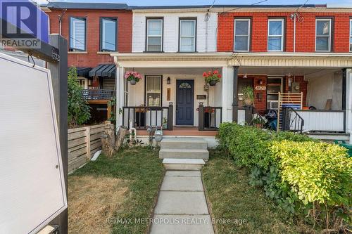162 OLIVE AVENUE  Oshawa, ON L1H 2P2