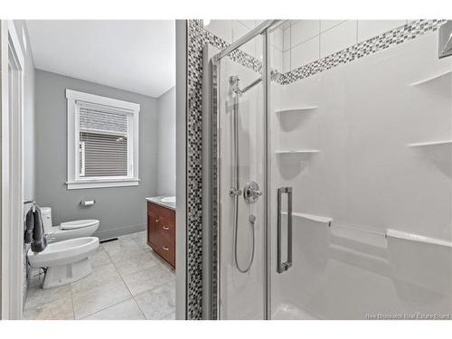 16 Louis-Arthur Crt, Dieppe, NB 