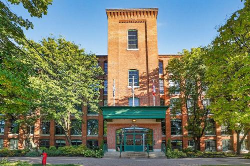 Façade - 105-201 Rue St-Louis, Saint-Jean-Sur-Richelieu, QC - Outdoor