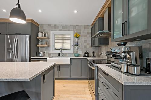 Kitchen - 144 Rue Richer, Mont-Tremblant, QC - Indoor Photo Showing Kitchen With Upgraded Kitchen