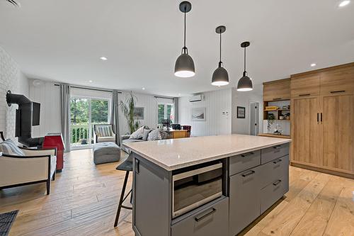Kitchen - 144 Rue Richer, Mont-Tremblant, QC - Indoor Photo Showing Kitchen