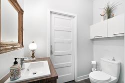 Powder room - 
