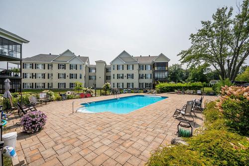 Piscine - 305-331 Av. De Venise O., Venise-En-Québec, QC - Outdoor With In Ground Pool