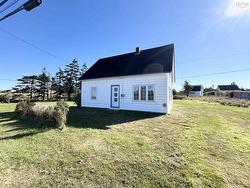 2059 Highway 330  Newellton, NS B0W 1P0