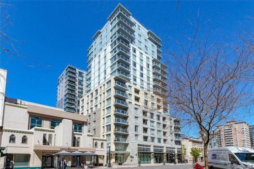 1105-848 Yates St  Victoria, BC V8W 0G2