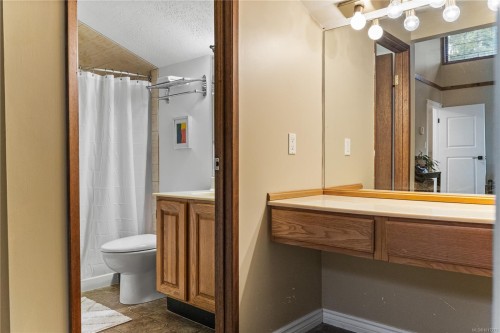 111 Engles Rd, Campbell River, BC 