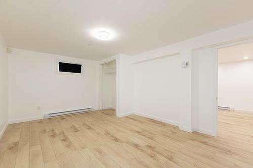 Chambre à coucher - 15 Rue De Montevideo, Kirkland, QC - Indoor Photo Showing Other Room