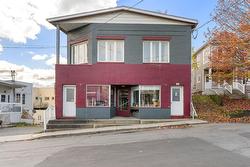 24  - 26 Rue Court  Coaticook, QC J1A 1K9