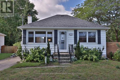 1088 Cherriebell Road, Mississauga, ON - Outdoor With Facade