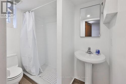 1088 Cherriebell Road, Mississauga, ON - Indoor Photo Showing Bathroom