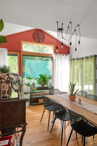 8856 Mclarey Ave, Black Creek, BC 