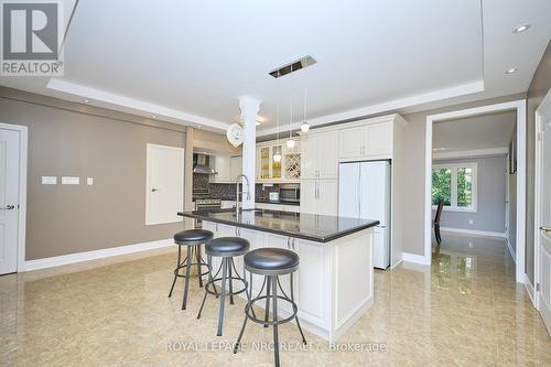 7 Woodmount Drive, St. Catharines (Burleigh Hill), ON - Indoor Photo Showing Kitchen