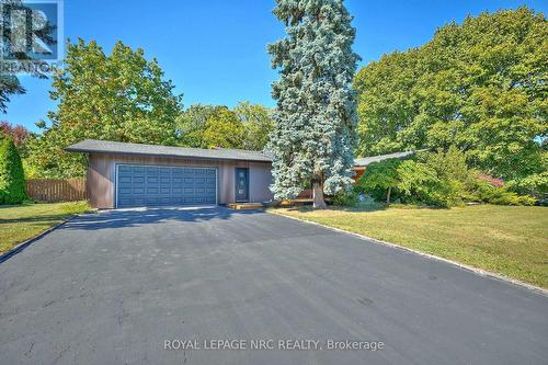 7 Woodmount Drive, St. Catharines (Burleigh Hill), ON - Outdoor