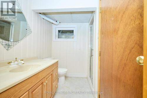 7 Woodmount Drive, St. Catharines (Burleigh Hill), ON - Indoor Photo Showing Bathroom