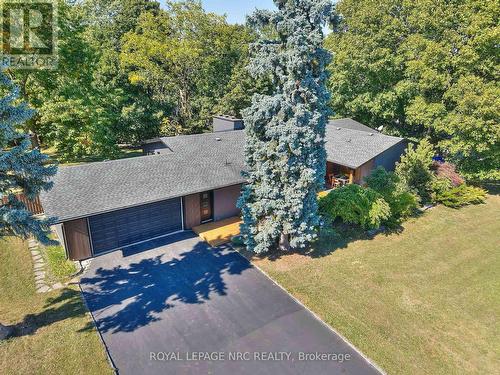 7 Woodmount Drive, St. Catharines (Burleigh Hill), ON - Outdoor