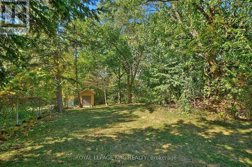 7 Woodmount Drive, St. Catharines (Burleigh Hill), ON - Outdoor