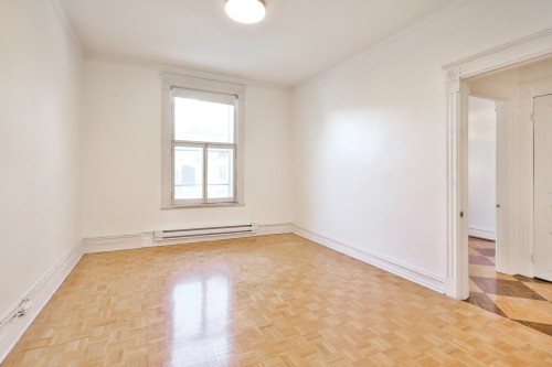 Bedroom - 4848 Rue St-Urbain, Montréal (Le Plateau-Mont-Royal), QC - Indoor Photo Showing Other Room