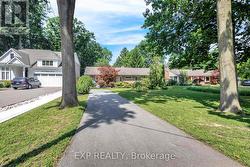 5585 BELMONT AVENUE  Niagara Falls, ON L2H 1J8