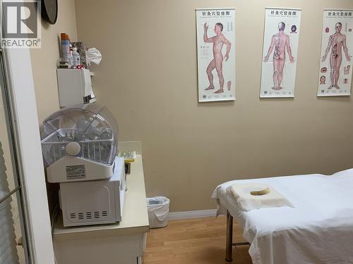 4910 Fraser Street, Vancouver, BC 