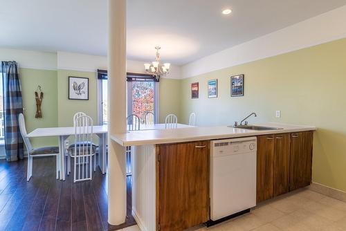 Cuisine - 309-556 Ch. Réal, Sutton, QC - Indoor