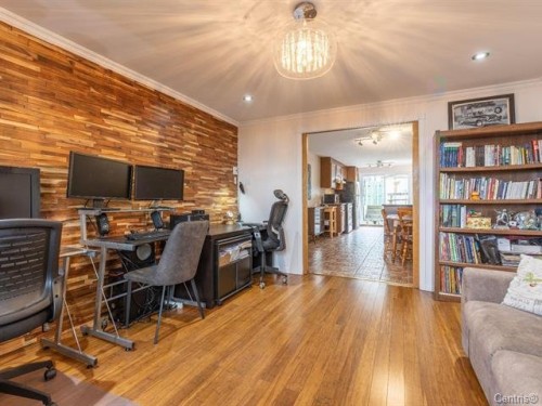 Salon - 636 Av. Clarence-Gagnon, Montréal (Mercier/Hochelaga-Maisonneuve), QC - Indoor Photo Showing Office