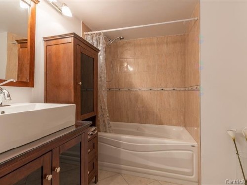 Salle de bains - 636 Av. Clarence-Gagnon, Montréal (Mercier/Hochelaga-Maisonneuve), QC - Indoor Photo Showing Bathroom