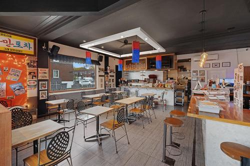 Commerce - 9100  - 9102 Rue Lajeunesse, Montréal (Ahuntsic-Cartierville), QC - Indoor