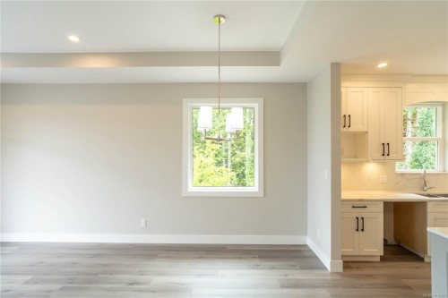 671 Sanderson Rd, Ladysmith, BC - Indoor Photo Showing Kitchen