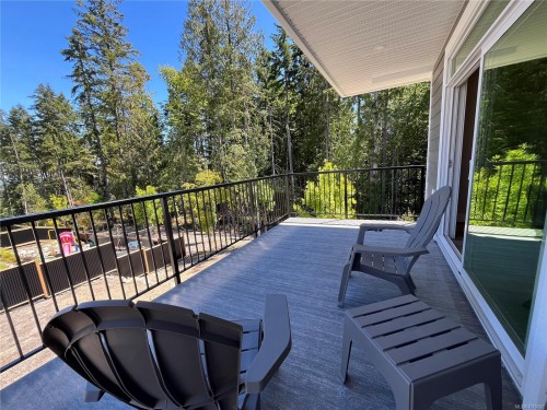 671 Sanderson Rd, Ladysmith, BC - Outdoor With Deck Patio Veranda With Exterior