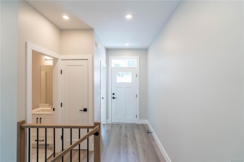 671 Sanderson Rd, Ladysmith, BC - Indoor Photo Showing Other Room