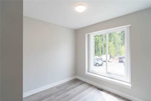 671 Sanderson Rd, Ladysmith, BC - Indoor Photo Showing Other Room