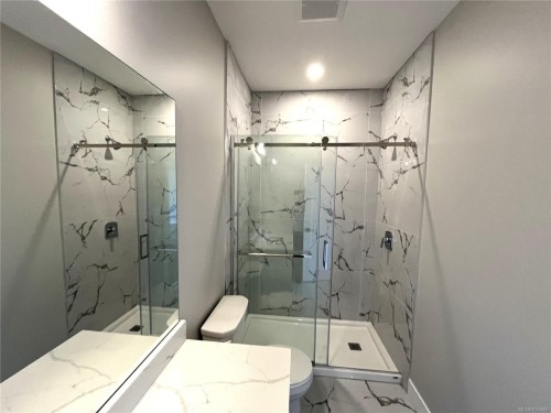 671 Sanderson Rd, Ladysmith, BC - Indoor Photo Showing Bathroom